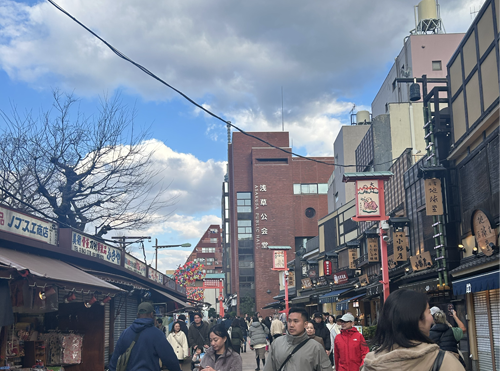 浅草の街の様子